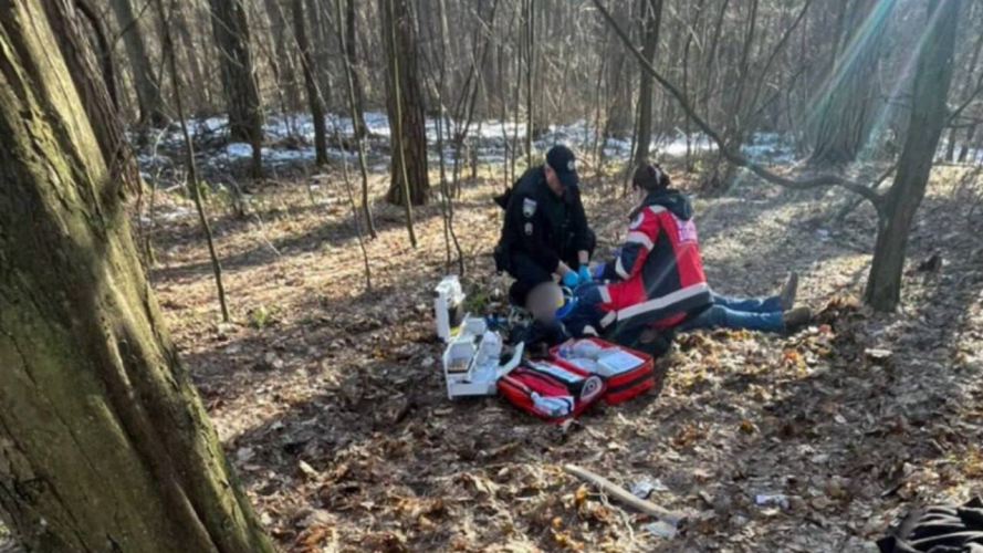 У лісі на Волині чоловік намагався вкоротити собі віку: що відомо