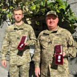 Під обстрілами рятували життя побратимів: бойові медики з Волині отримали державні нагороди