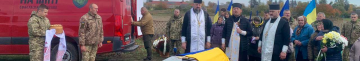 Коровай ділили на кладовищі: на Волині попрощалися з 22-річним Героєм Максимом Гуменюком
