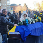 Сумне Різдво: на Волині в останню земну дорогу 32-річного воїна Володимира Бичика