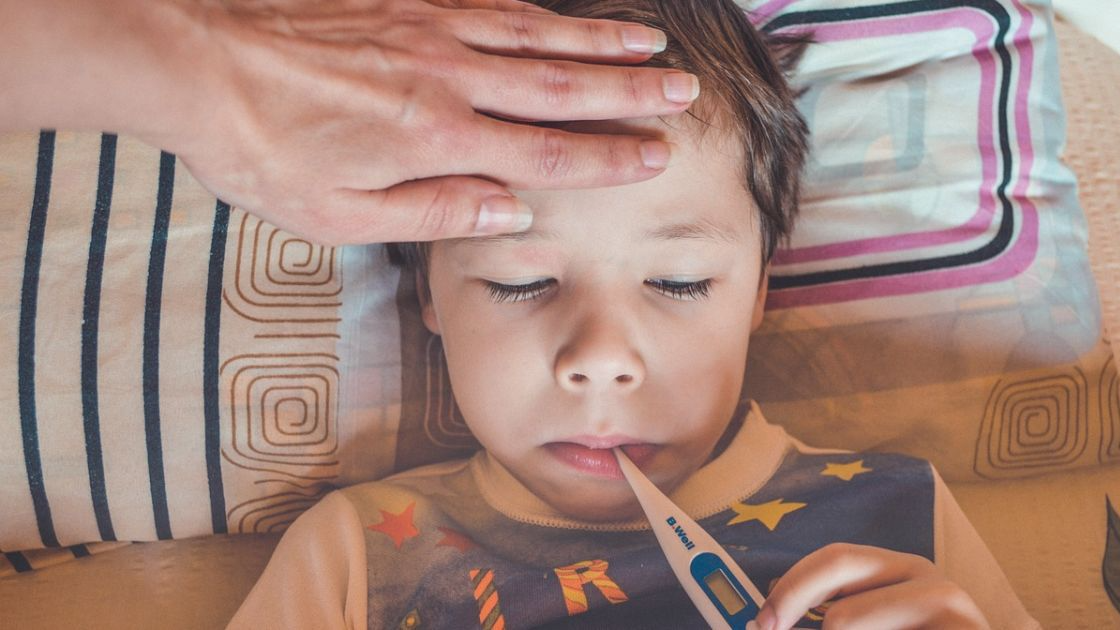 Новий агресивний грип – медики попередили про небезпеку для дітей і літніх людей