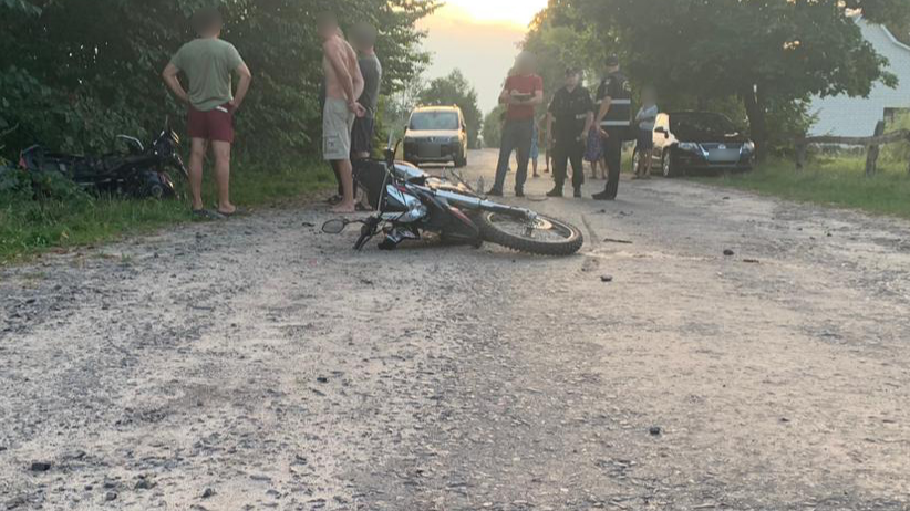 На Волині зіткнулися два мотоциклісти: 16-річний підліток загинув, інший - у реанімації