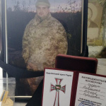 Матері загиблого воїна з Волині вручили Князівський хрест Героя