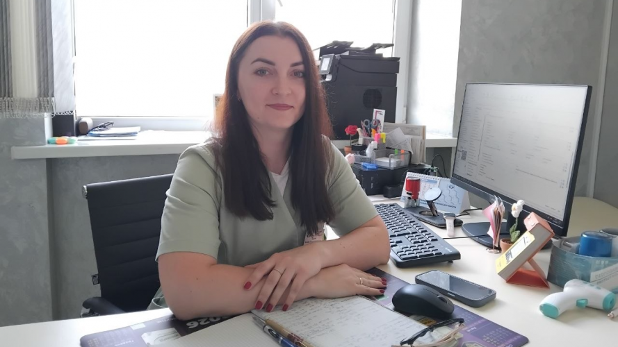 «Вірю у вищі сили, бо іноді трапляються зцілення, які медицина не може пояснити»: сімейна лікарка з Волині