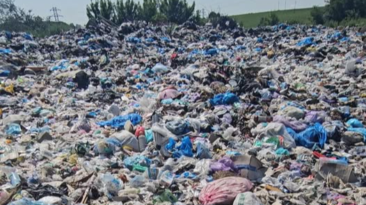 У Луцькому районі виявили отруйне сміттєзвалище: збитки довкіллю понад 4 млн грн