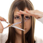 Місячний календар стрижок на другу половину березня 2026: коли фарбувати і стригти волосся