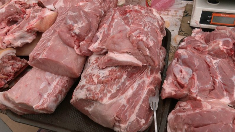 На ринках Луцька значно подешевшало м'ясо