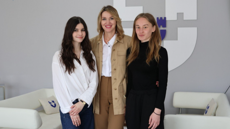 Студентки волинського вишу стали стипендіатками Президента України