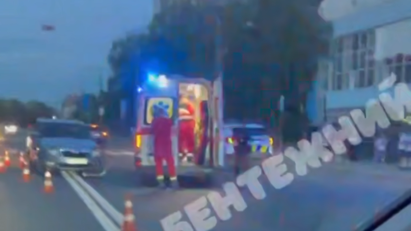 У Луцьку автівка збила 14-річного хлопця на електросамокаті, дитина — у лікарні