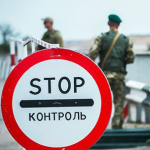 На Волині далекобійник заховав чоловіка у кабіні фури, щоб вивезти за кордон