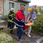 Не могли відчинити двері та потребували медичної допомоги: на Волині рятували двох літніх жінок