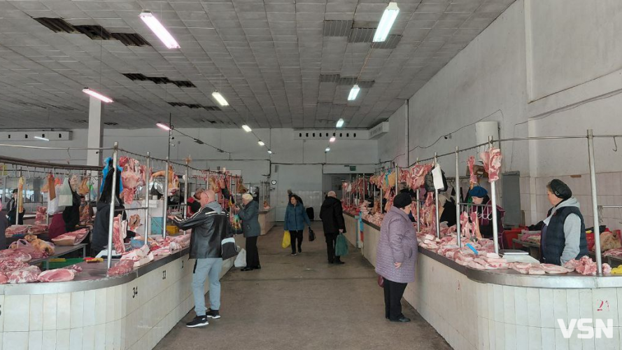 Скільки коштує м'ясо та сало на ринку у Луцьку