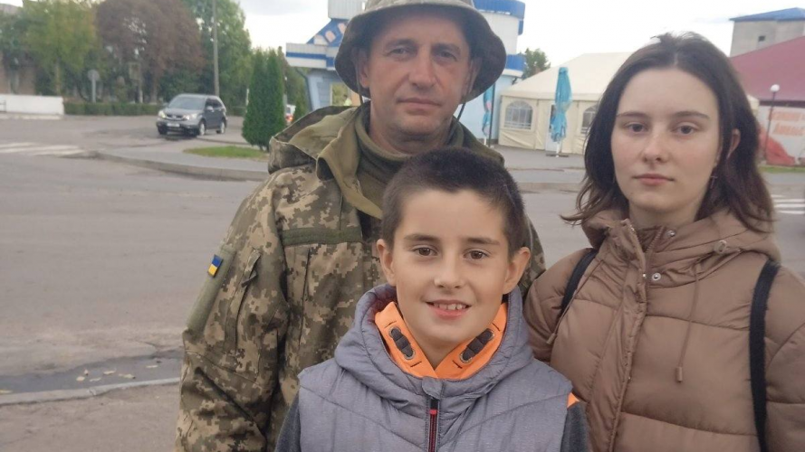 15 місяців невідомості і тиші: Героя з Волині Віктора Барни, який вважався зниклим безвісти, повернули в Україну за обміном