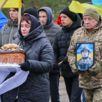 Молодому Герою назавжди 20: на Волині в останню дорогу провели Костянтина Масюка