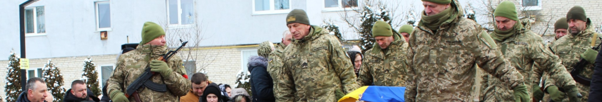 Загинув внаслідок удару ворожого безпілотника: на Волині попрощалися з Героєм Володимиром Лавренюком