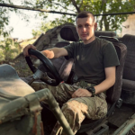 «Я в Україні, я живий, я тебе кохаю»: зворушлива історія полоненого Вадима Козака з Волині