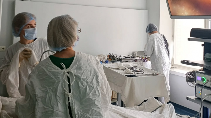 Рахунок ішов на хвилини: волинські медики врятували жінку з розривом яєчника