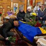 Понад рік вважався зниклим безвісти: на Волині попрощалися із захисником Романом Літвінчуком