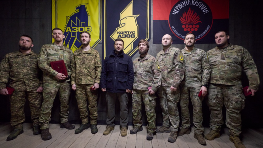 Зеленський відвідав воїнів «Азову» на Донеччині та нагородив захисників