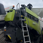 На волинському пункті пропуску «Ягодин» у комбайні знайшли запчастин на пів мільйона гривень