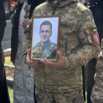 Навіки 44 роки: на Волині поховали Героя Олега Коренгу