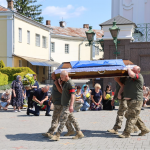 Не пережив бойових поранень: Луцьк попрощався із захисником Володимиром Ігнатовичем