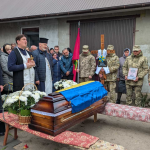 Громада на Волині віддала останню шану загиблому Герою Віктору Гошку