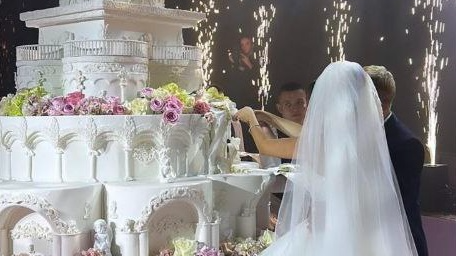 Колишній прокурор та співробітниця ДБР зіграли «елітне» весілля у Львові. Фото, відео