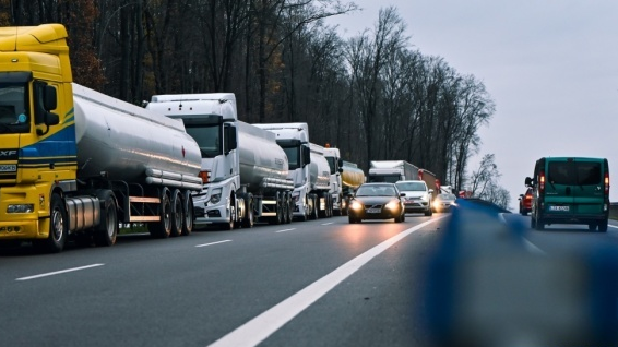 Через протести у Польщі в чергах на кордоні з Україною - близько 2900 вантажівок: навпроти Ягодина – 1100