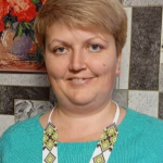 Перетворила хобі на справу життя: мама трьох дітей з Волині створює етноприкраси з бісеру