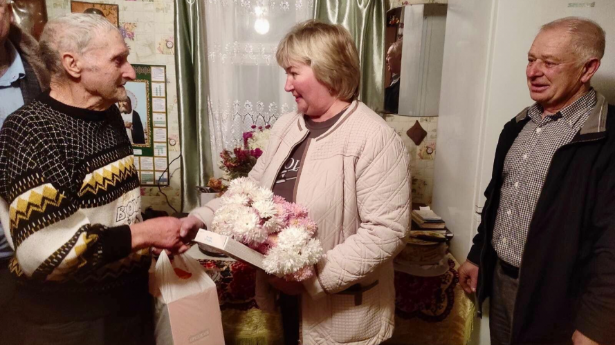 Разом з дружиною виховали дві доньки, мають три онучки і семеро правнуків: довгожитель з Волині відзначив 90-річчя