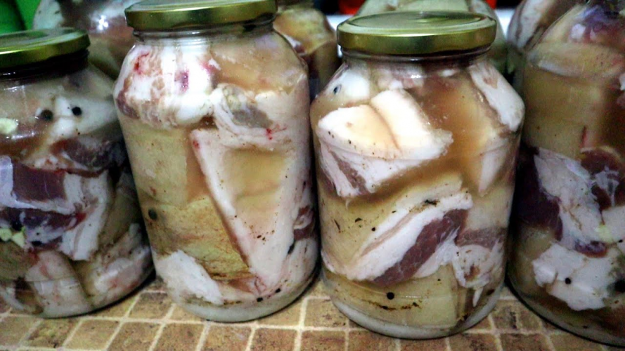 Як приготувати ніжне сало в банках: швидкий рецепт із мінімумом інгредієнтів