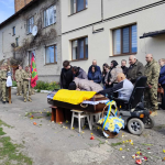 Останній дзвінок для Героя: у місті на Волині попрощалися з Олександром Каленюком