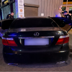 У Луцьку п'яний водій Lexus вночі тікав від патрульних і врізався у магазин