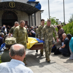 Навіки 42: у Луцькій громаді попрощалися з Героєм Віталієм Півчуком
