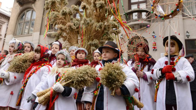 Зі снопом-колядою і частуванням духів: як і коли предки на Волині святкували Різдво