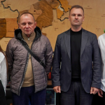 Майже рік був у ворожому полоні: на Волинь повернувся захисник Володимир Маначинський