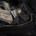 На Волині розшукують рецидивіста, який напав на чоловіка і викрав валюту