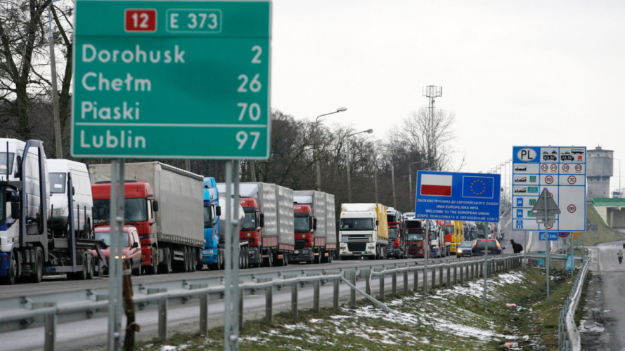Через смерть водія Україна вимагає від Польщі розблокувати рух на кордоні