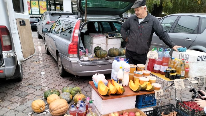 «Борщовий набір ще по кишені. А от чи буде м'ясо в тому наборі?»: ціни на продукти на ринку у Луцьку