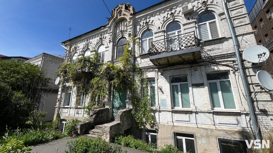 «Чоловік у чорному»: містична легенда старого будинку на Ковельській у Луцьку