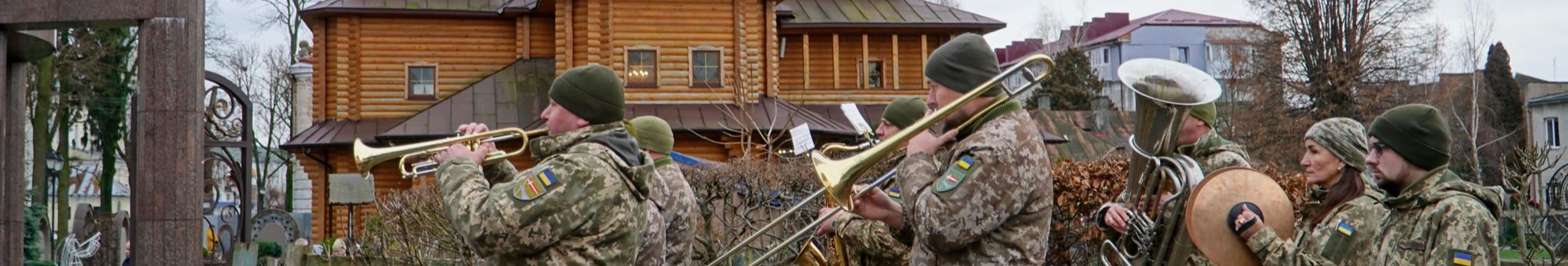 Понад рік вважався зниклим безвісти: на Волині попрощалися із захисником Романом Літвінчуком