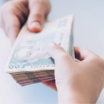 Банк претензій не має: на Волині в жінки вимагають гроші колектори, з якими вона не мала справ