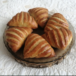 Як приготувати пишні пиріжки без дріжджів: покроковий рецепт