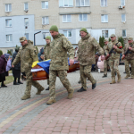 Півтора року невідомості: на Волині попрощалися із загиблим на Курщині Валентином Волошиним