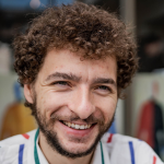 «Танцював брейкданс і був служителем у церкві — одночасно»: відомий комік розповів про зустріч з мером Нововолинська