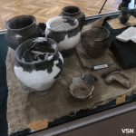 Княжий знак, ніж варяга та амулети: у місті на Волині відкрили виставку артефактів