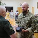 Стримували ворога на Харківщині: двоє молодих прикордонників з Волині отримали особливу відзнаку МВС