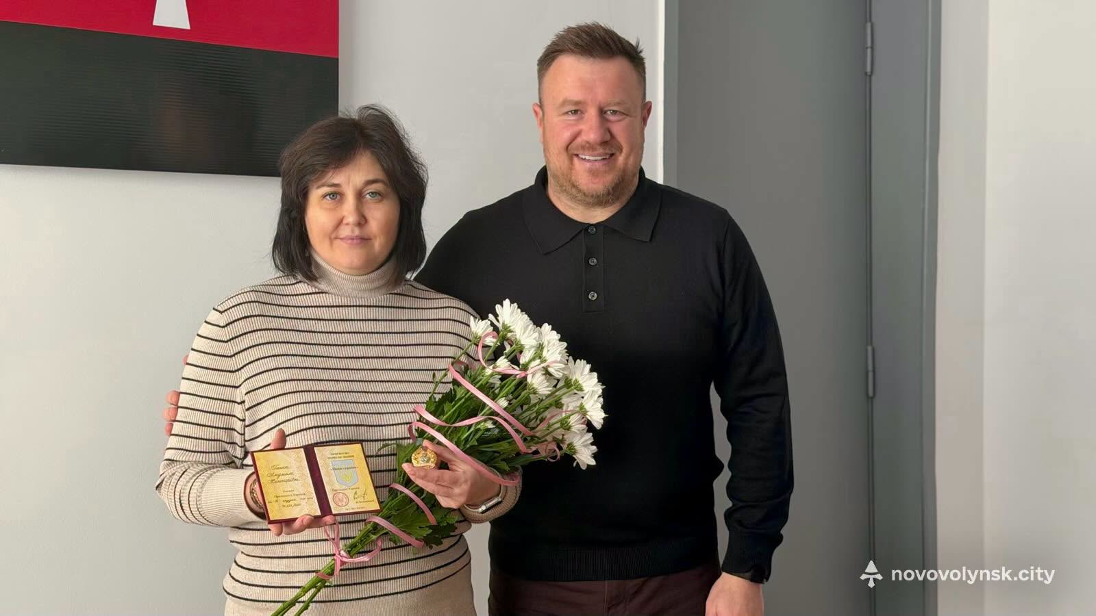 Троє доньок і п’ятеро синів: жителька Волині отримала звання «Мати-героїня»