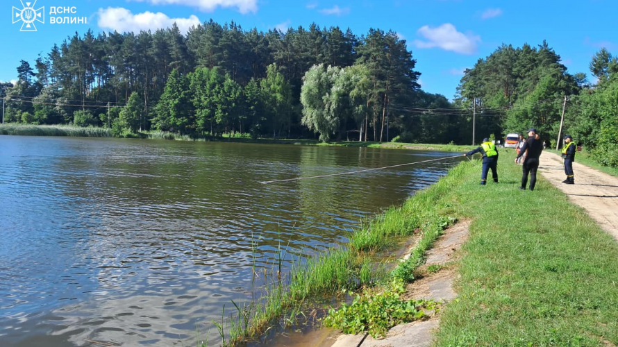 Поліція встановила особу чоловіка, який втопився у ставку поблизу Луцька